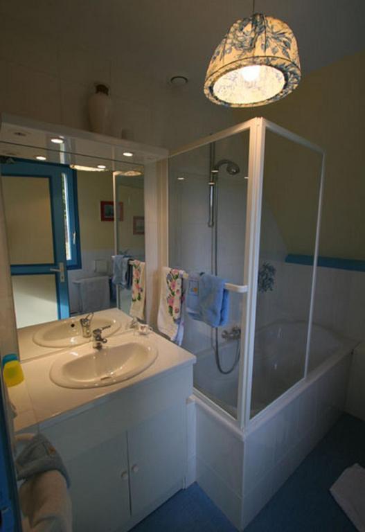 Chambre D'Hotes Les Champarts Tourville-la-Chapelle Rum bild