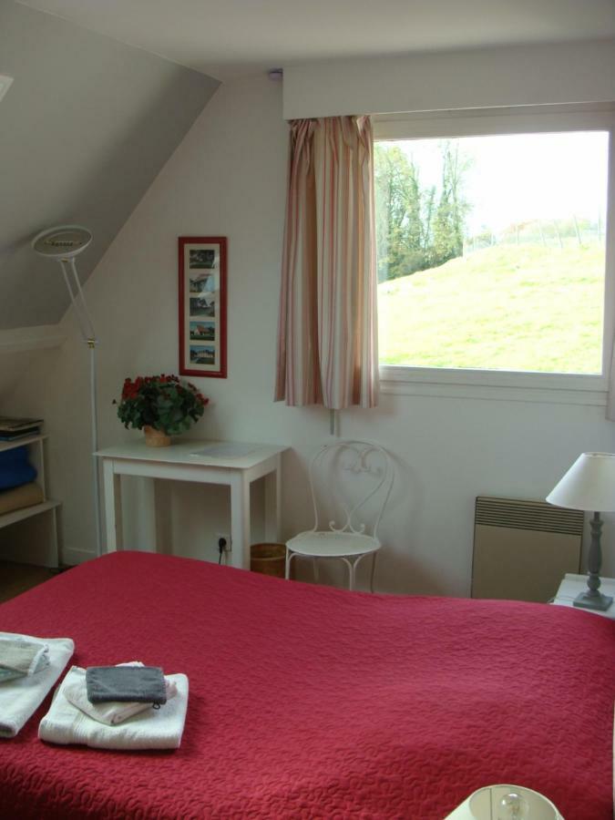 Chambre D'Hotes Les Champarts Tourville-la-Chapelle Exteriör bild